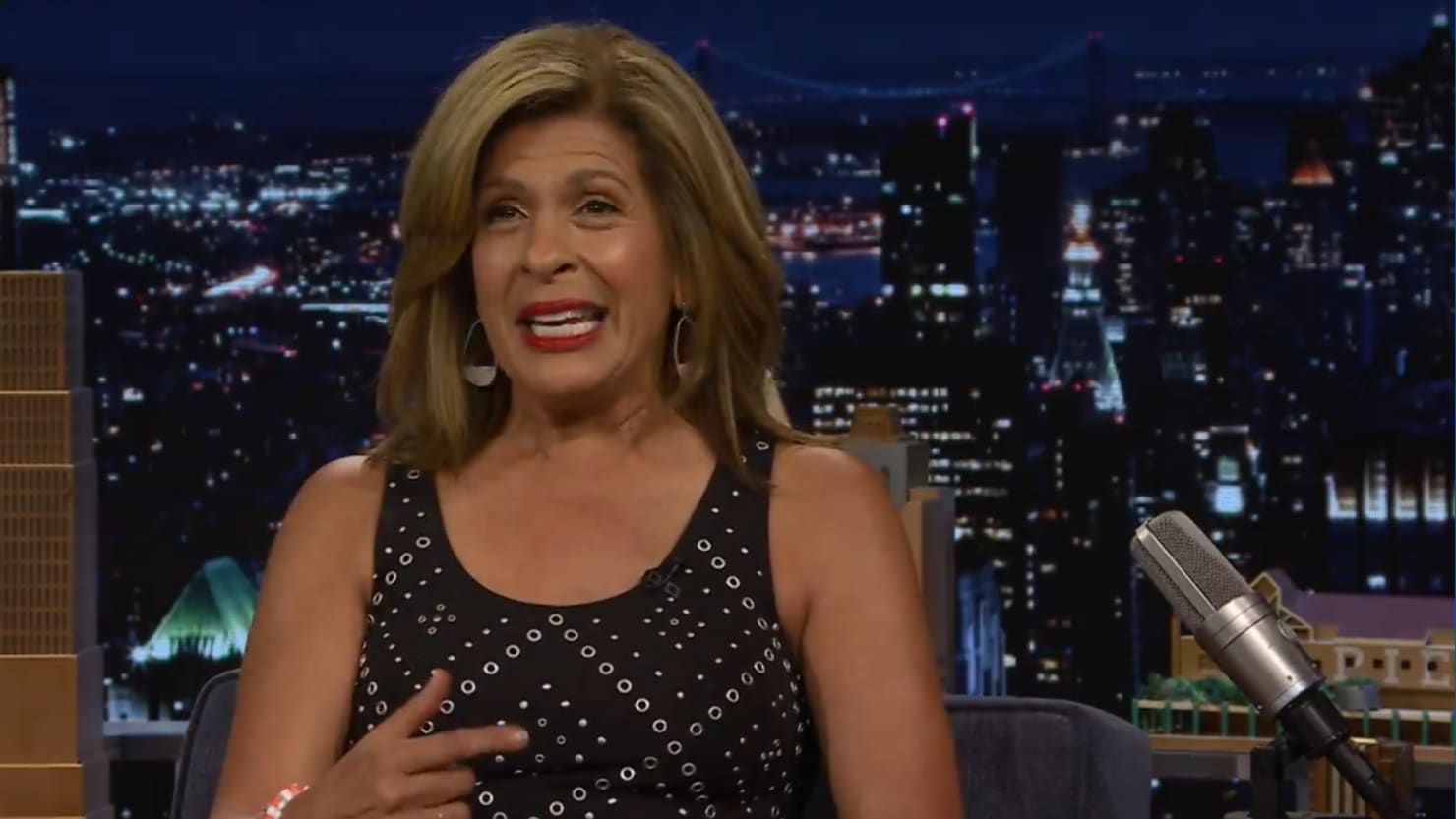 Hoda Kotb revela el momento en que decidió dejar el programa 'Today' sobre Jimmy Fallon